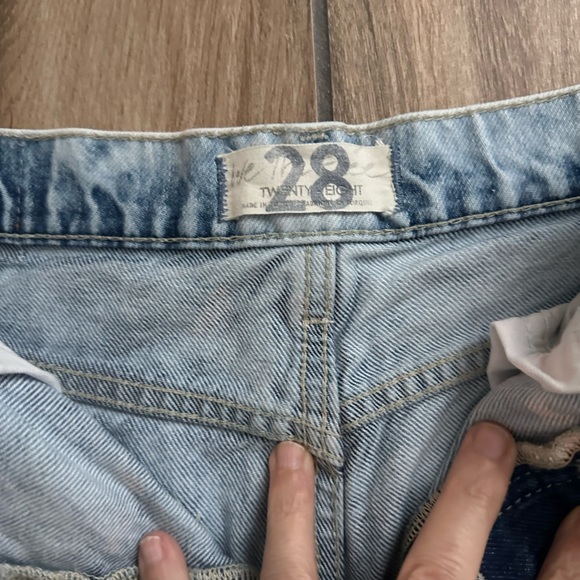 Free People Straight Leg Jeans distressed acid wash - Picture 2 of 3